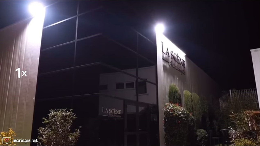 La Scène by night