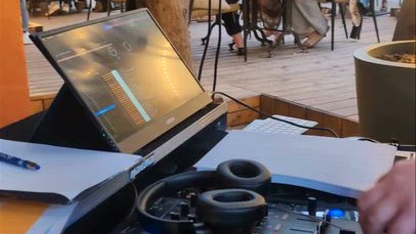 Teaser DJ