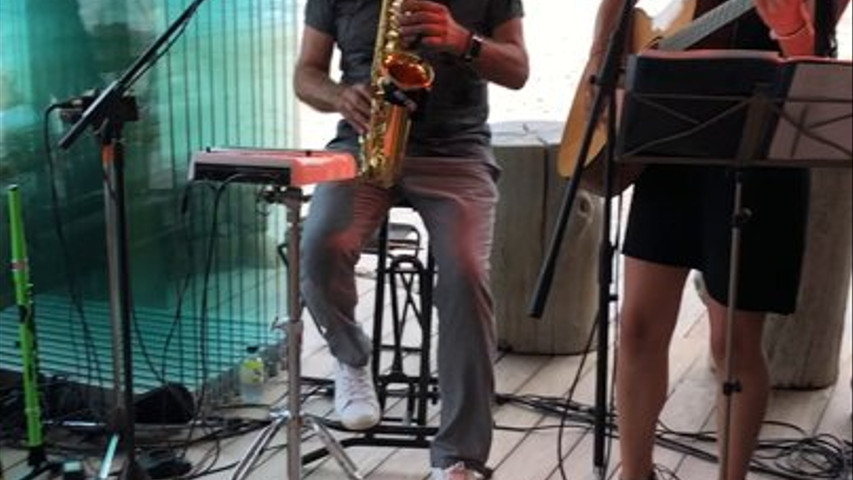 Cocktail Lounge - Saxo + Guitariste