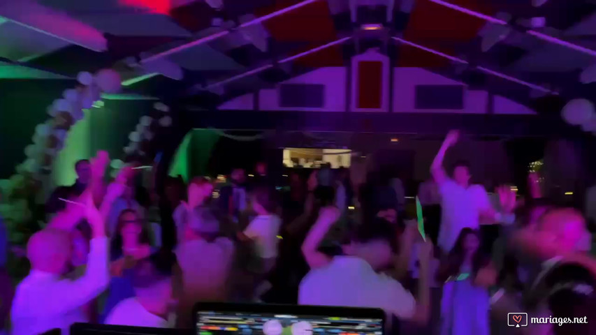 DJ
