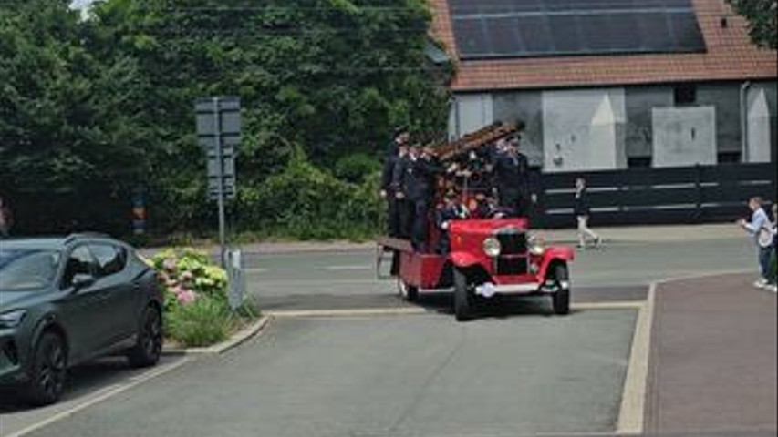 Arrivée du marié à l'église