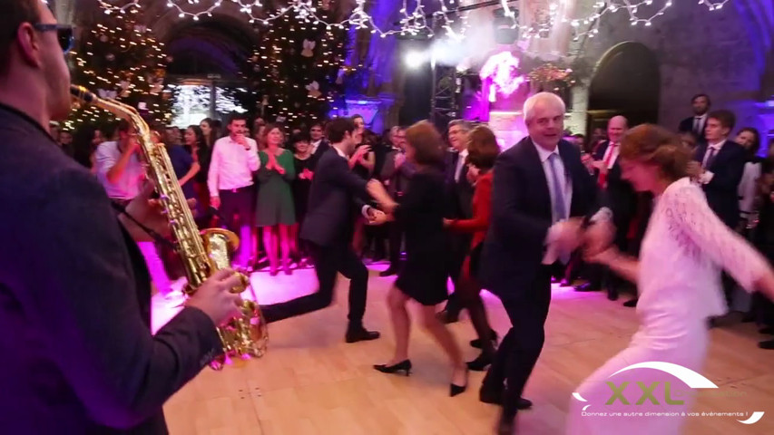 Prestation saxophoniste en duo avec le DJ 