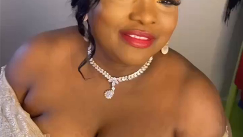 Maquillage et chignon mariée 