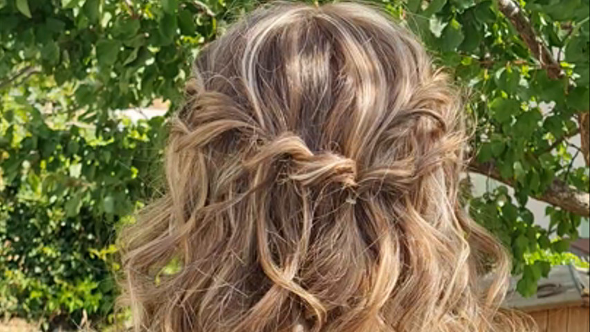 Coiffure coordinatrice mariage 