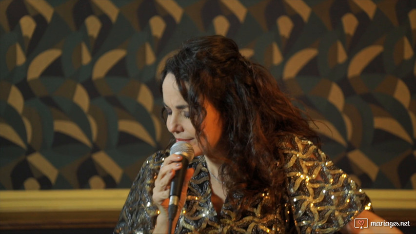 chanteuse-DJette Josephine