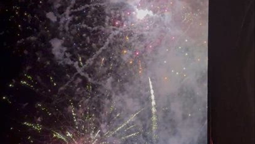 Live 🎇