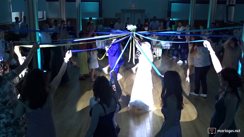 Mariage - Ronde des rubans