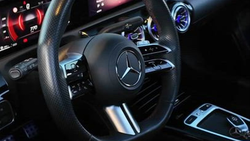 Mercedes Classe A 2024 AmgLine