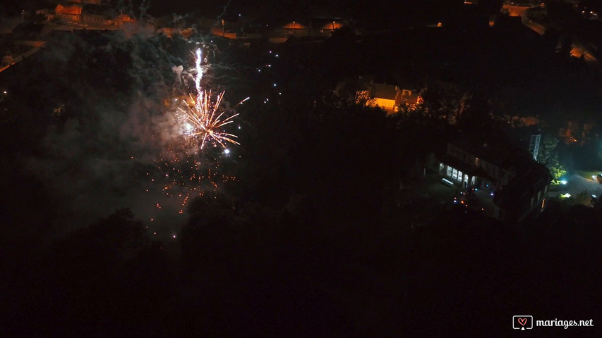 Feu d'artifice sur le Parc du Château d'Aubry