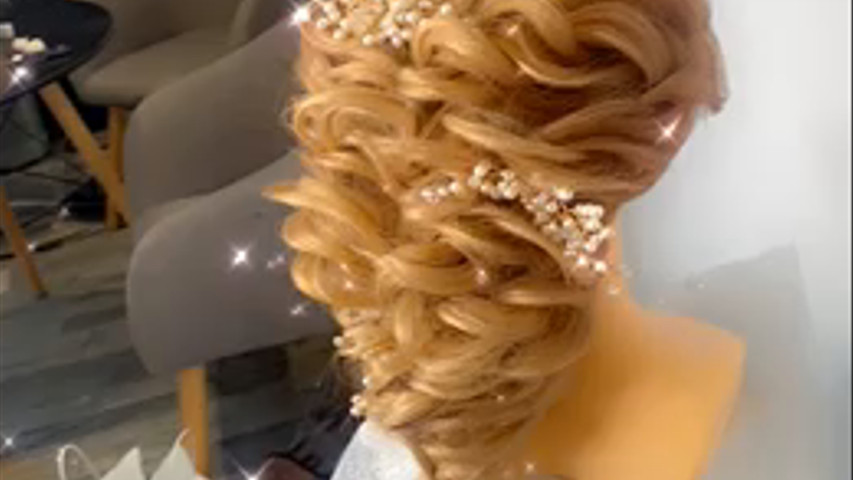 Chignon lâchée 3D 