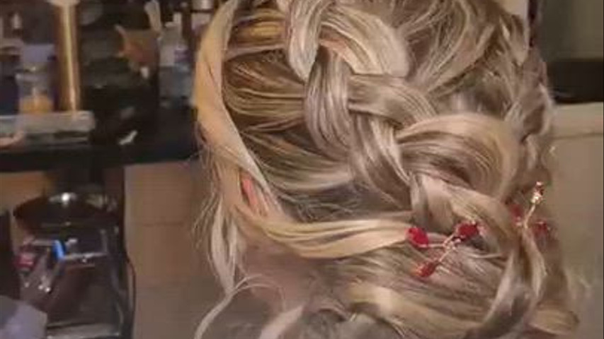 Chignon cérémonie 2025
