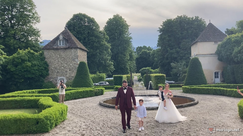 Arrivée des mariés au château d'Avignonet - Mariage du 31 mai 2025 