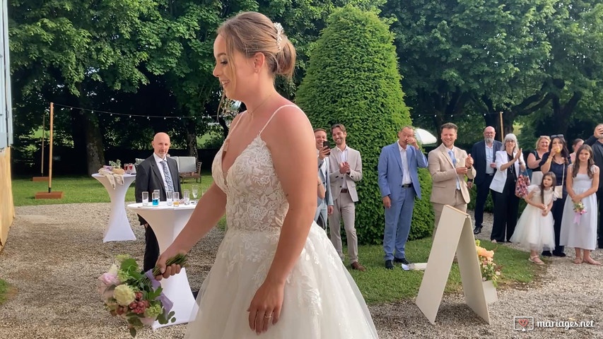 Lancé du bouquet de la mariée - Mariage du 31 mai 2025