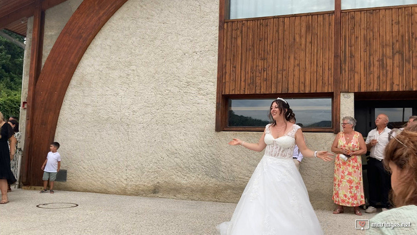Lancé du bouquet de la mariée - Mariage du 19 juillet 2025