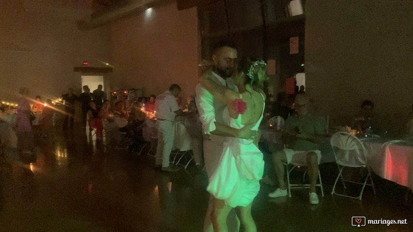 Entrée de bal des mariés - Mariage du 09 août 2025 