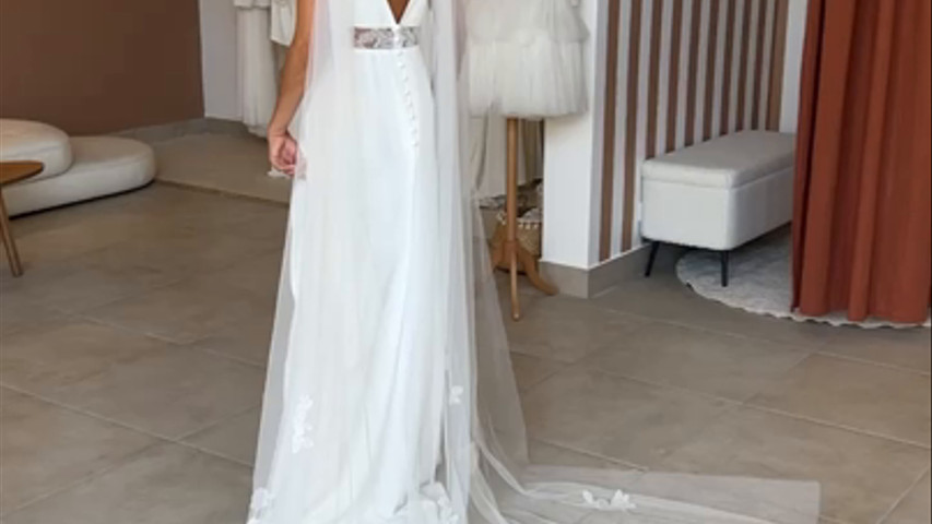 Robe Lou avec voiles amovibles