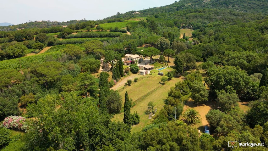 Domaine de 2 hectares avec 3 maisons au Golfe de Saint-Tropez