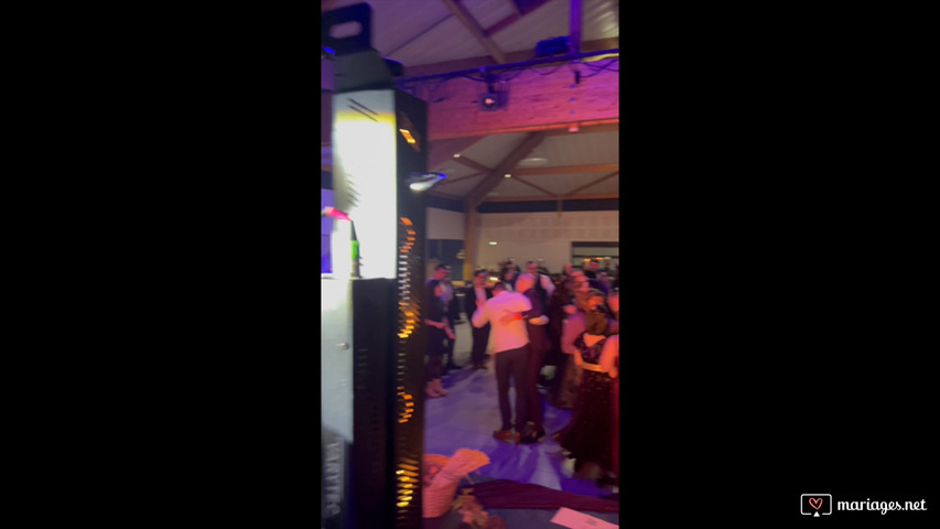 Andy en prestation live 