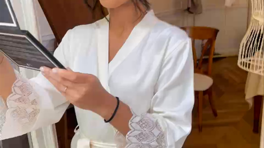 Un maquillage aux touches lilas et rose 